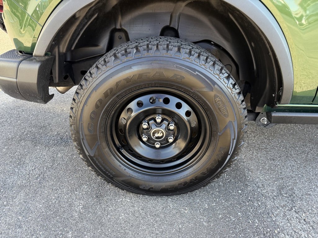 Used 2022 Ford Bronco Black Diamond image 32