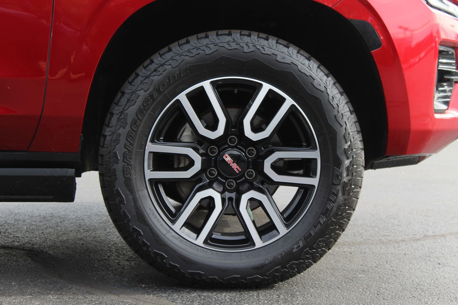 Used 2021 GMC Yukon AT4 w/ AT4 Premium Package image 27