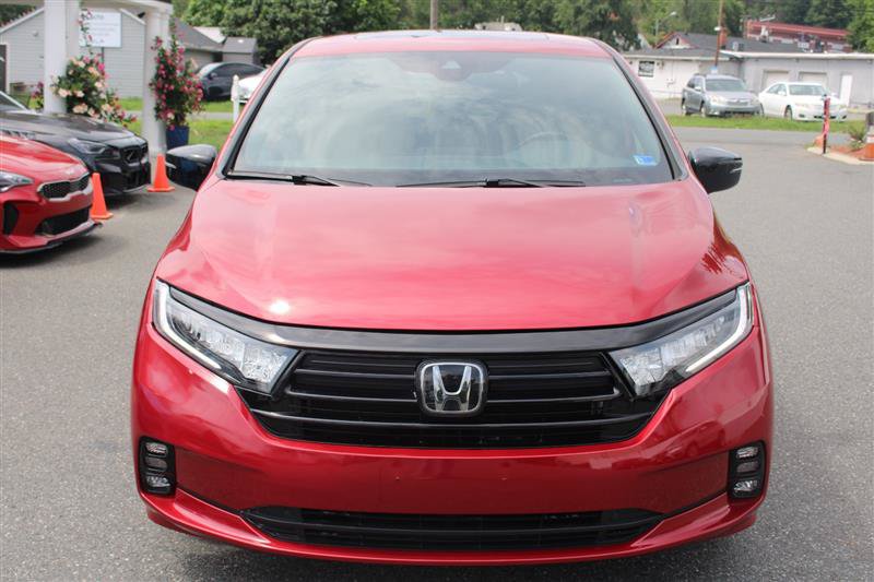 Used 2023 Honda Odyssey Sport image 2
