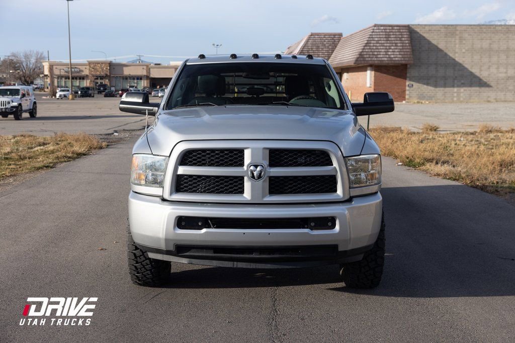Used 2017 RAM 3500 Tradesman w/ Chrome Appearance Group image 4