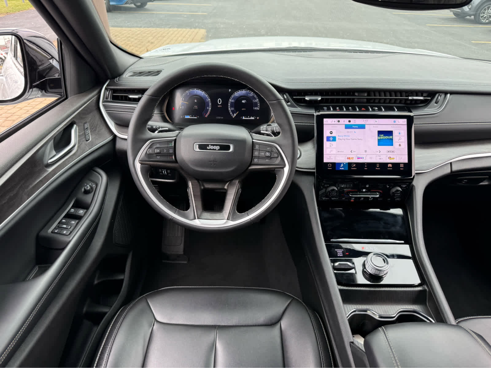 Used 2024 Jeep Grand Cherokee L Limited image 25