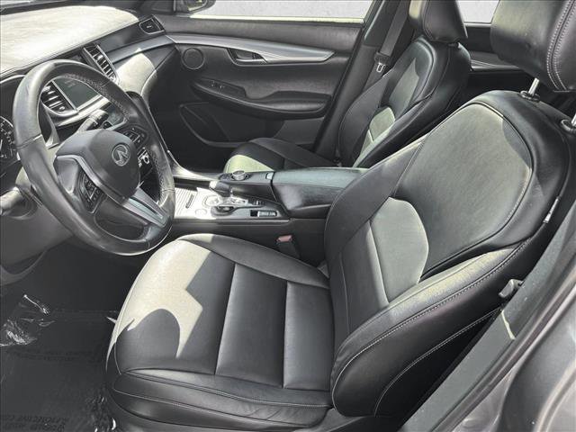 Used 2021 INFINITI QX50 Luxe w/ Appearance Package AWD/4WD image 8
