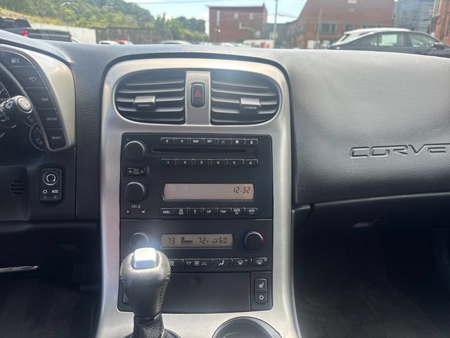 Used 2005 Chevrolet Corvette Coupe w/ Preferred Equipment Group RWD image 14