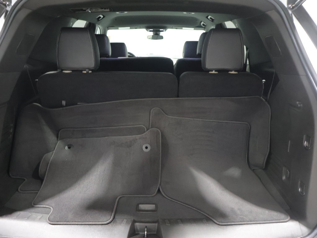 Used 2022 Chevrolet Traverse LS AWD/4WD image 4