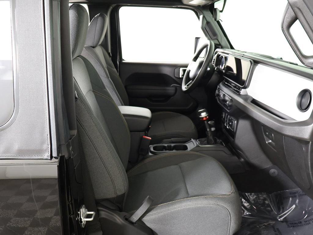 Used 2026 Jeep Wrangler Sport AWD/4WD image 24