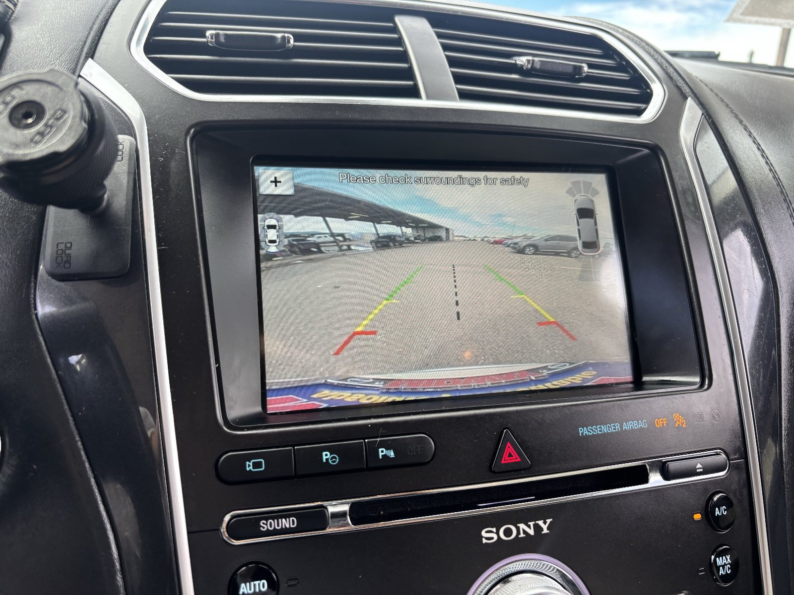 Used 2017 Ford Explorer Platinum AWD/4WD image 25