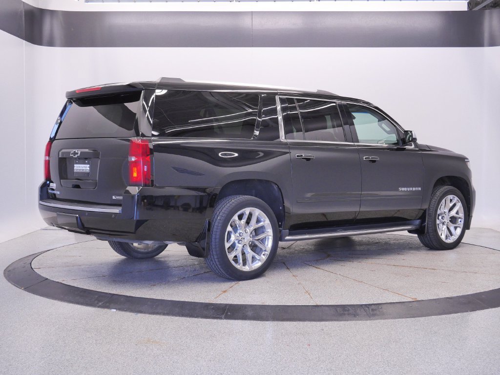 Used 2017 Chevrolet Suburban Premier AWD/4WD image 5