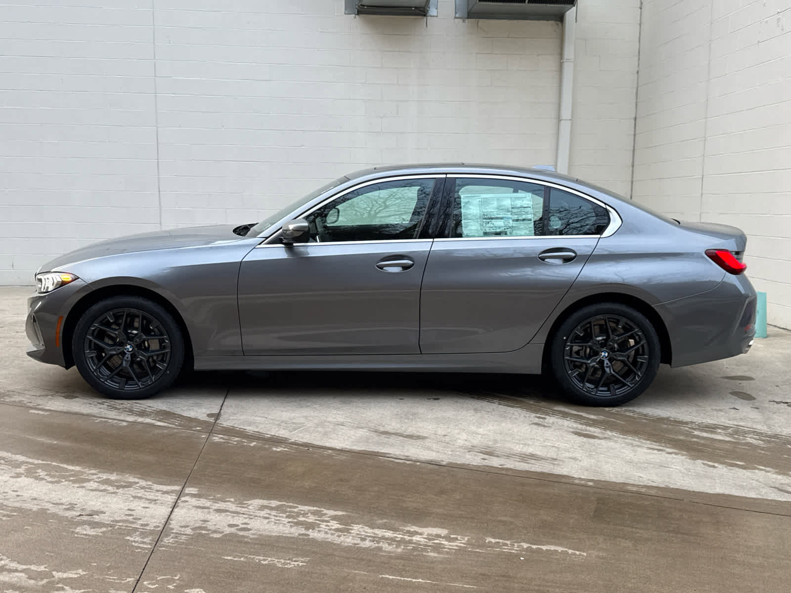 Used 2026 BMW 330i xDrive Sedan w/ Convenience Package image 5