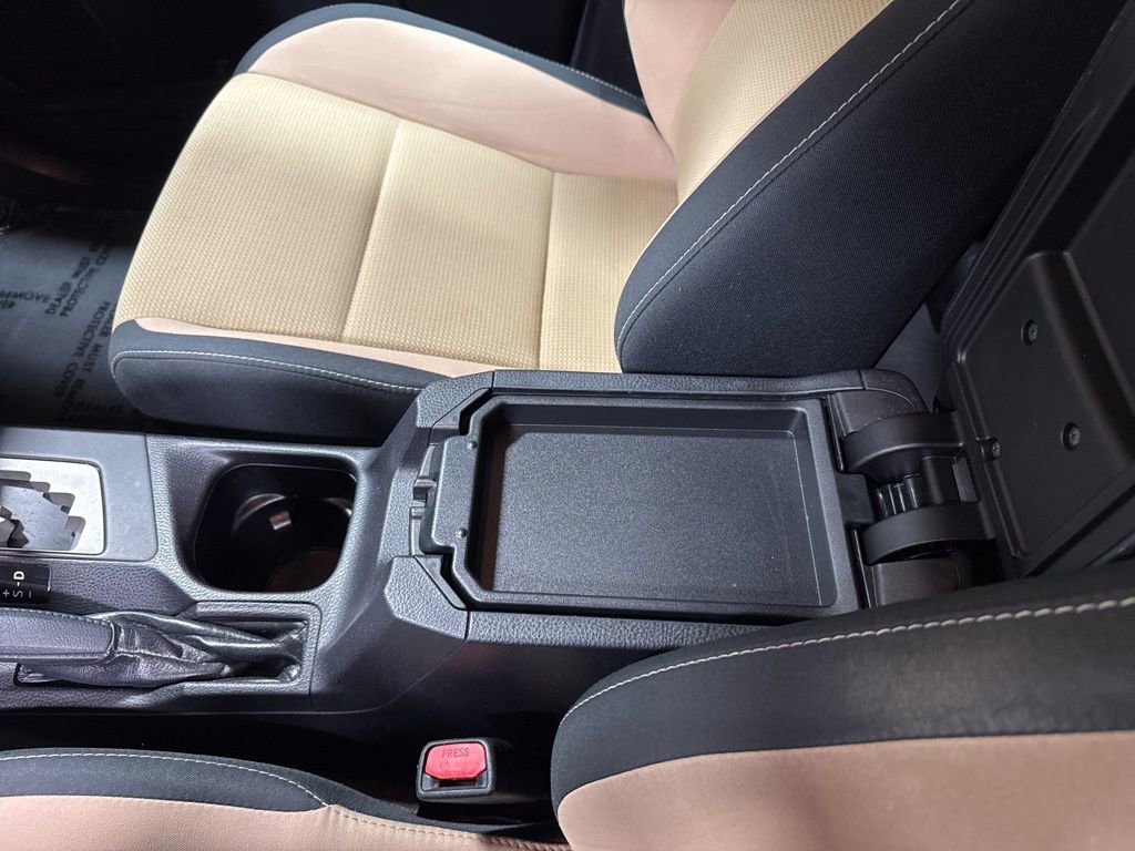 Used 2018 Toyota RAV4 XLE FWD image 29