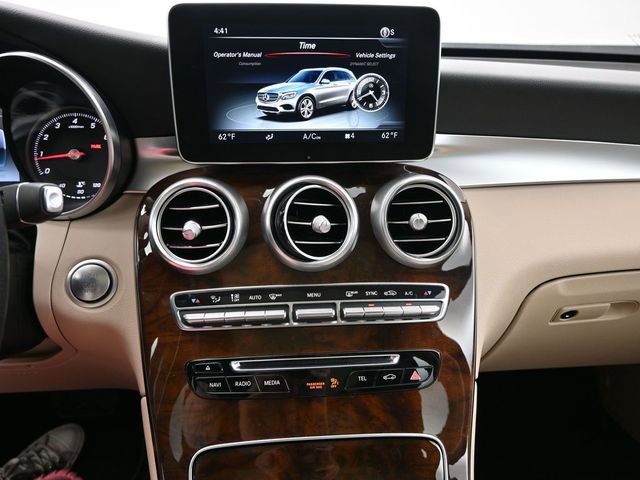 Used 2017 Mercedes-Benz GLC 300 4MATIC image 11