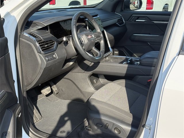 Used 2025 GMC Acadia Elevation image 14