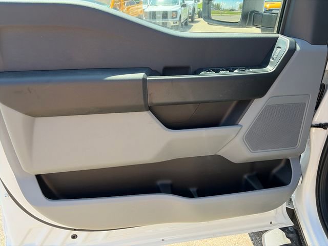 New 2026 Ford F550 4x4 Crew Cab image 15