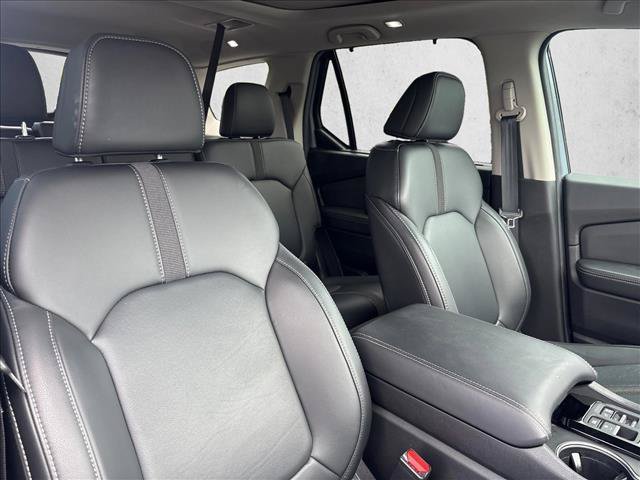 Used 2025 Honda Pilot Touring image 28
