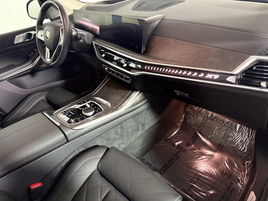 Used 2026 BMW X7 xDrive40i AWD/4WD image 26