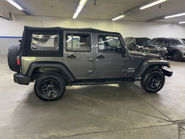 Used 2018 Jeep Wrangler Unlimited Sport w/ Connectivity Group AWD/4WD image 8