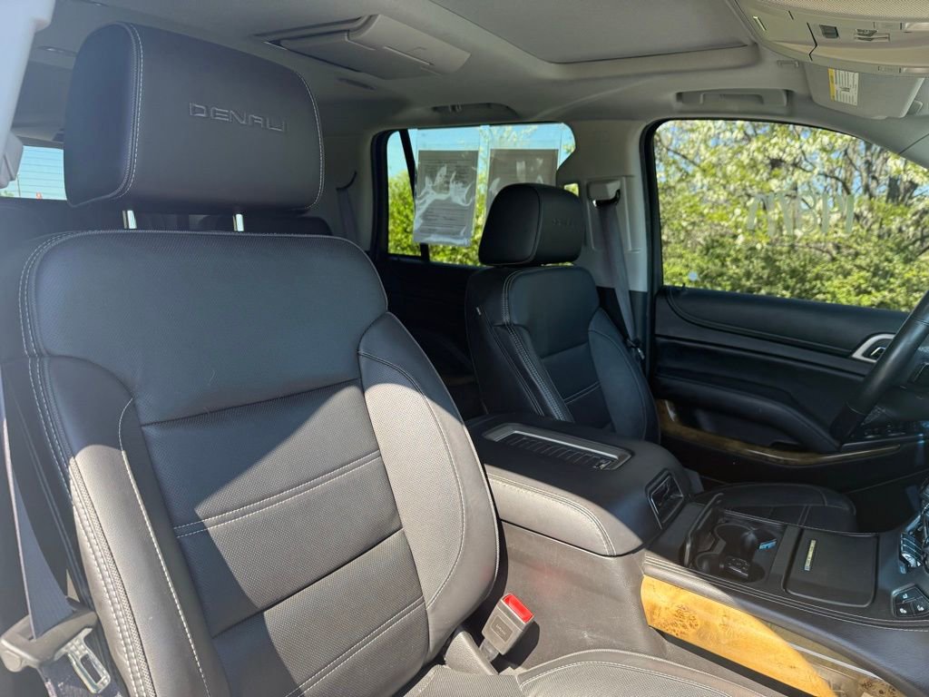 Used 2016 GMC Yukon Denali w/ Open Road Package image 25
