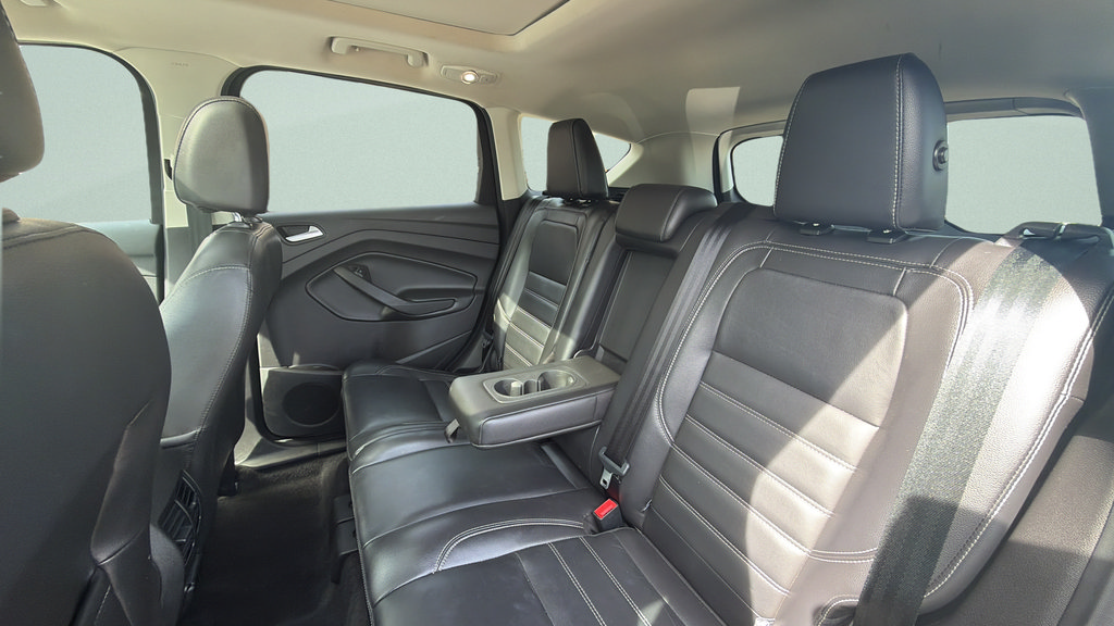 Used 2017 Ford Escape Titanium w/ Equipment Group 301A AWD/4WD image 27