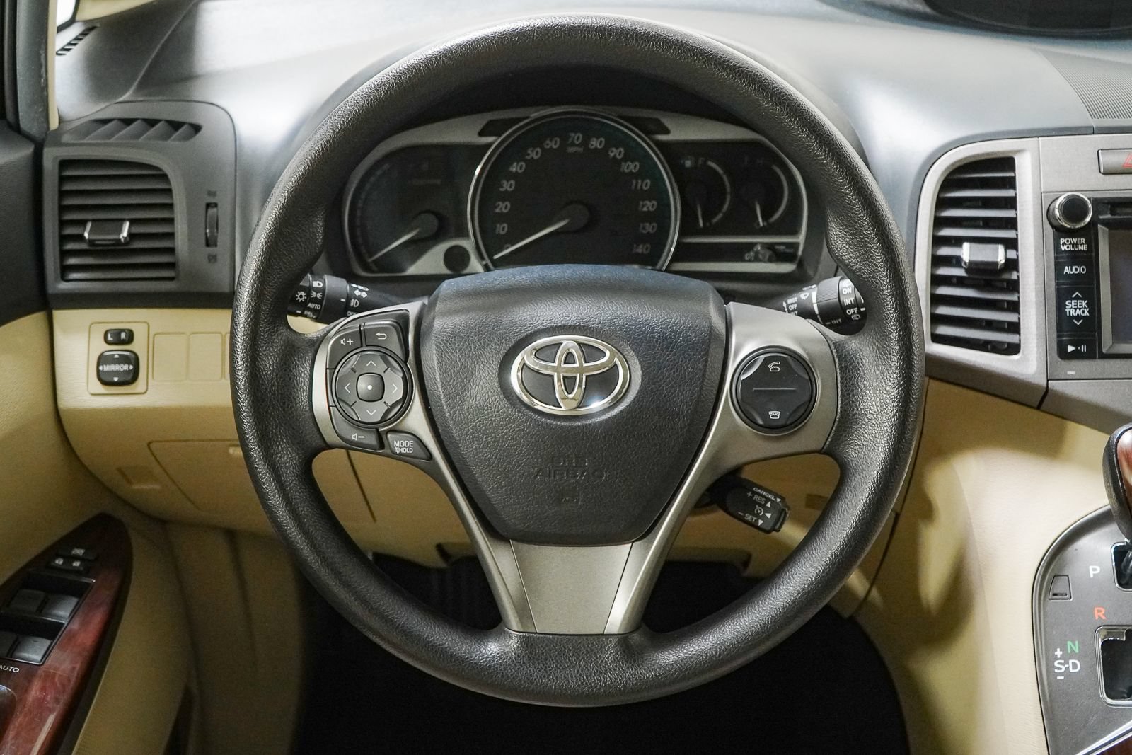 Used 2013 Toyota Venza LE FWD image 22
