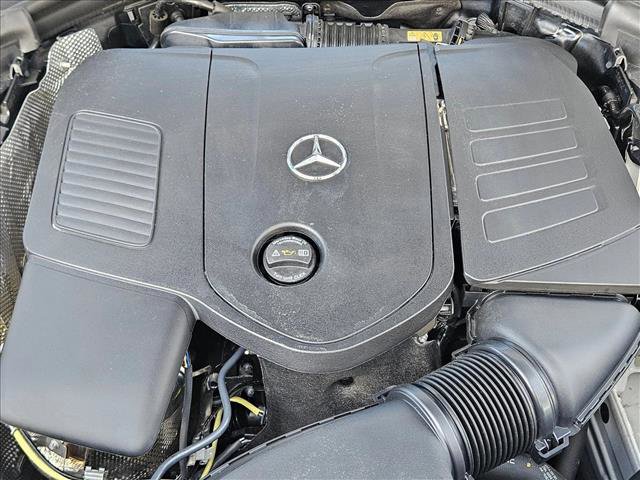 Used 2025 Mercedes-Benz GLC 300 image 21