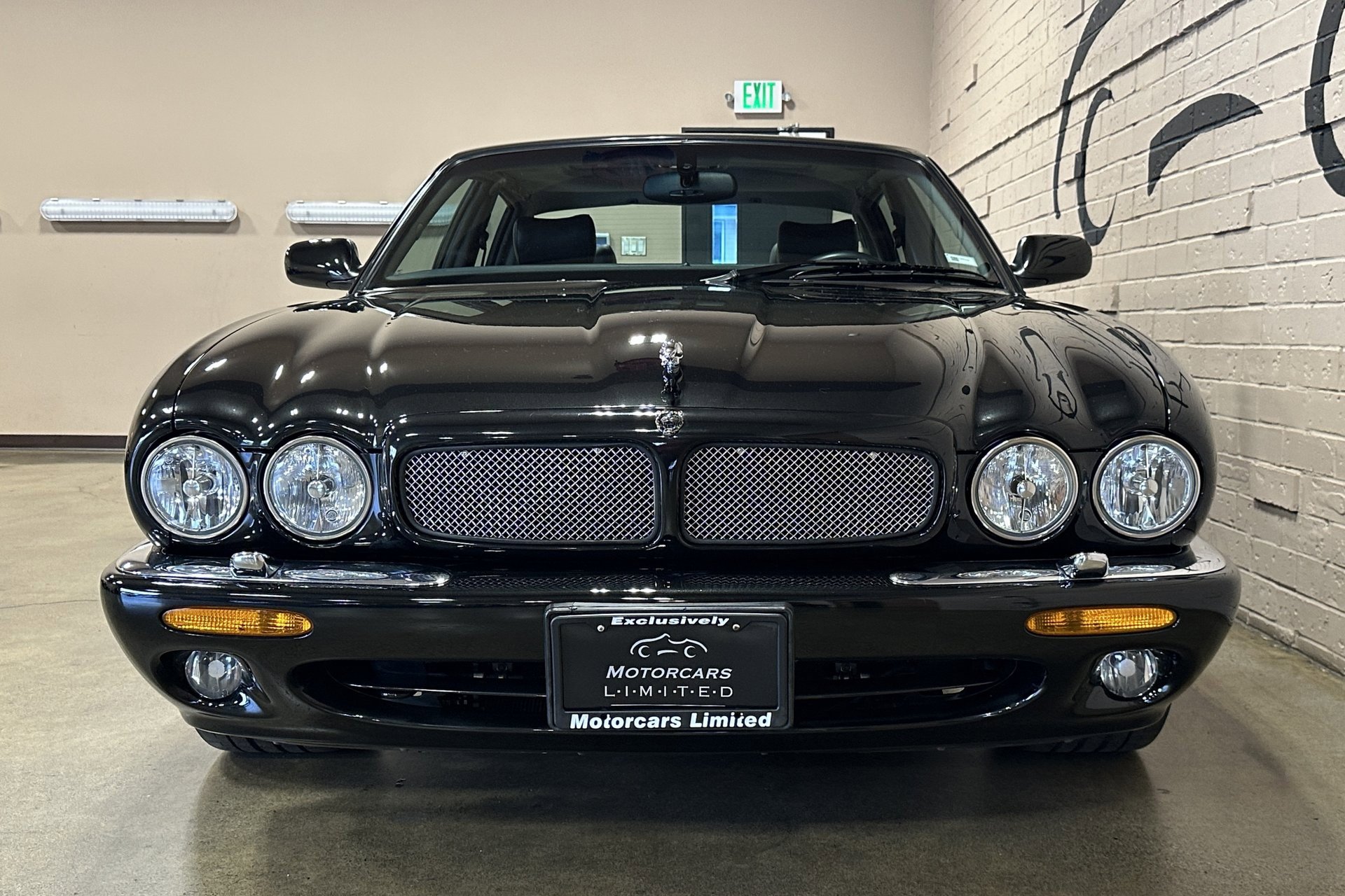 Used 2002 Jaguar XJ8 100 image 13