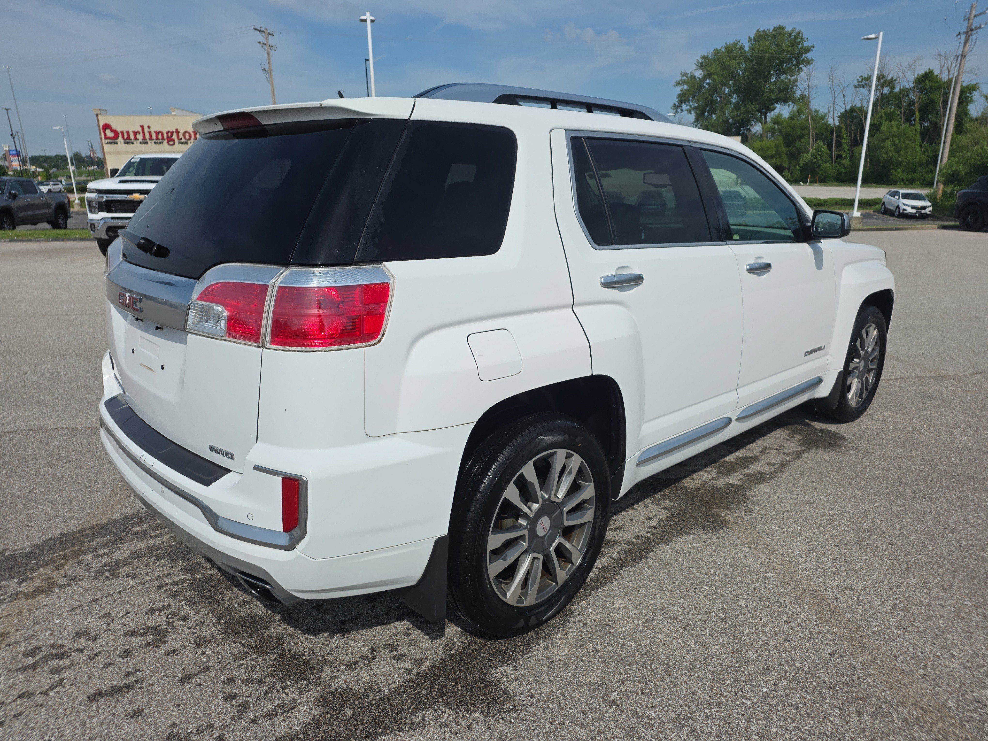 Used 2017 GMC Terrain Denali AWD/4WD image 4