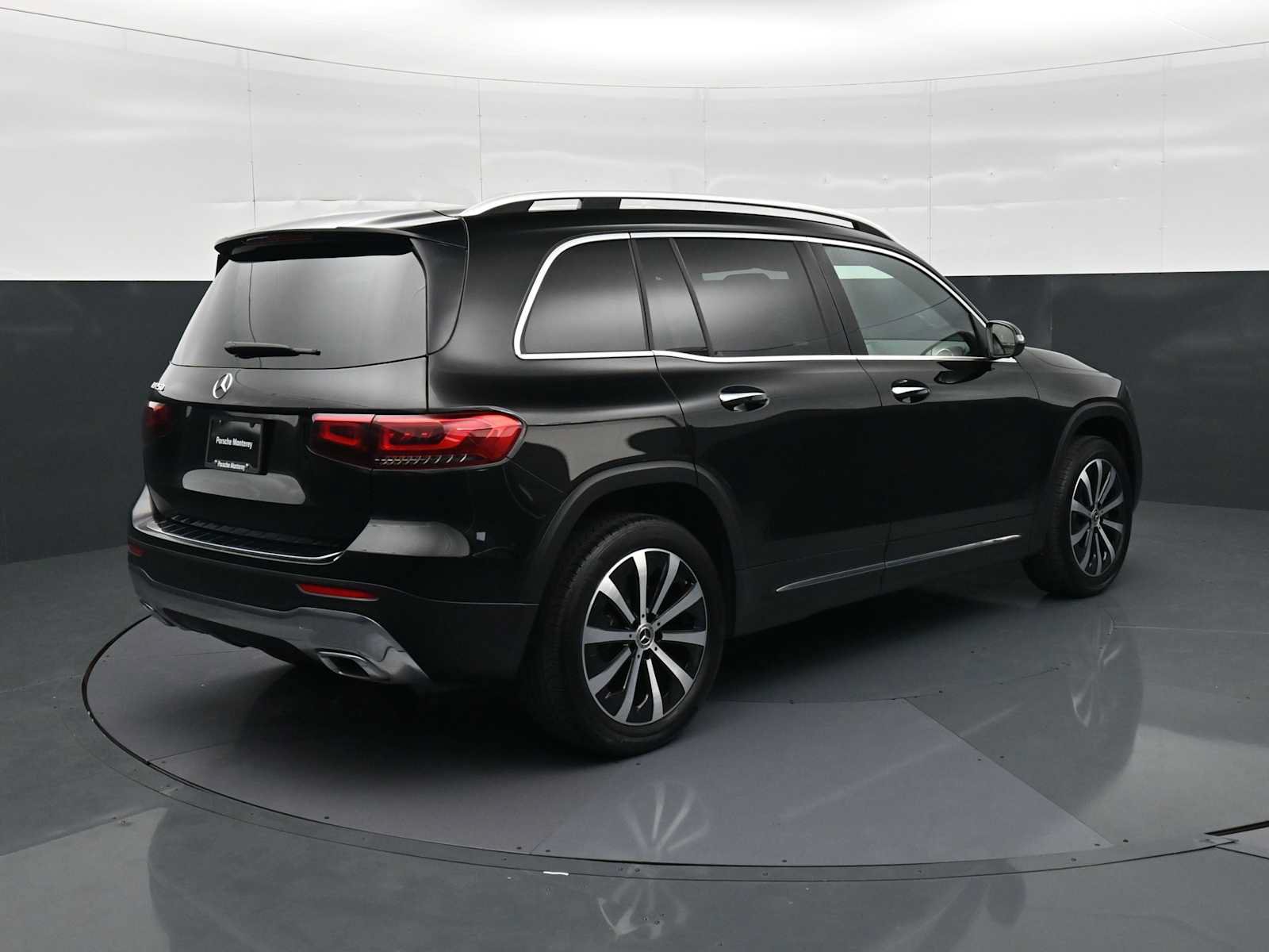 Used 2022 Mercedes-Benz GLB 250 image 24