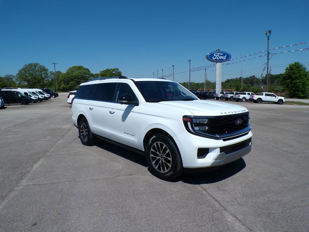 Used 2025 Ford Expedition Max Platinum AWD/4WD image 1