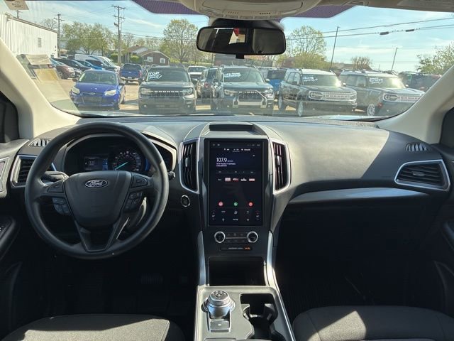 Used 2024 Ford Edge SE w/ Black Appearance Package AWD/4WD image 20