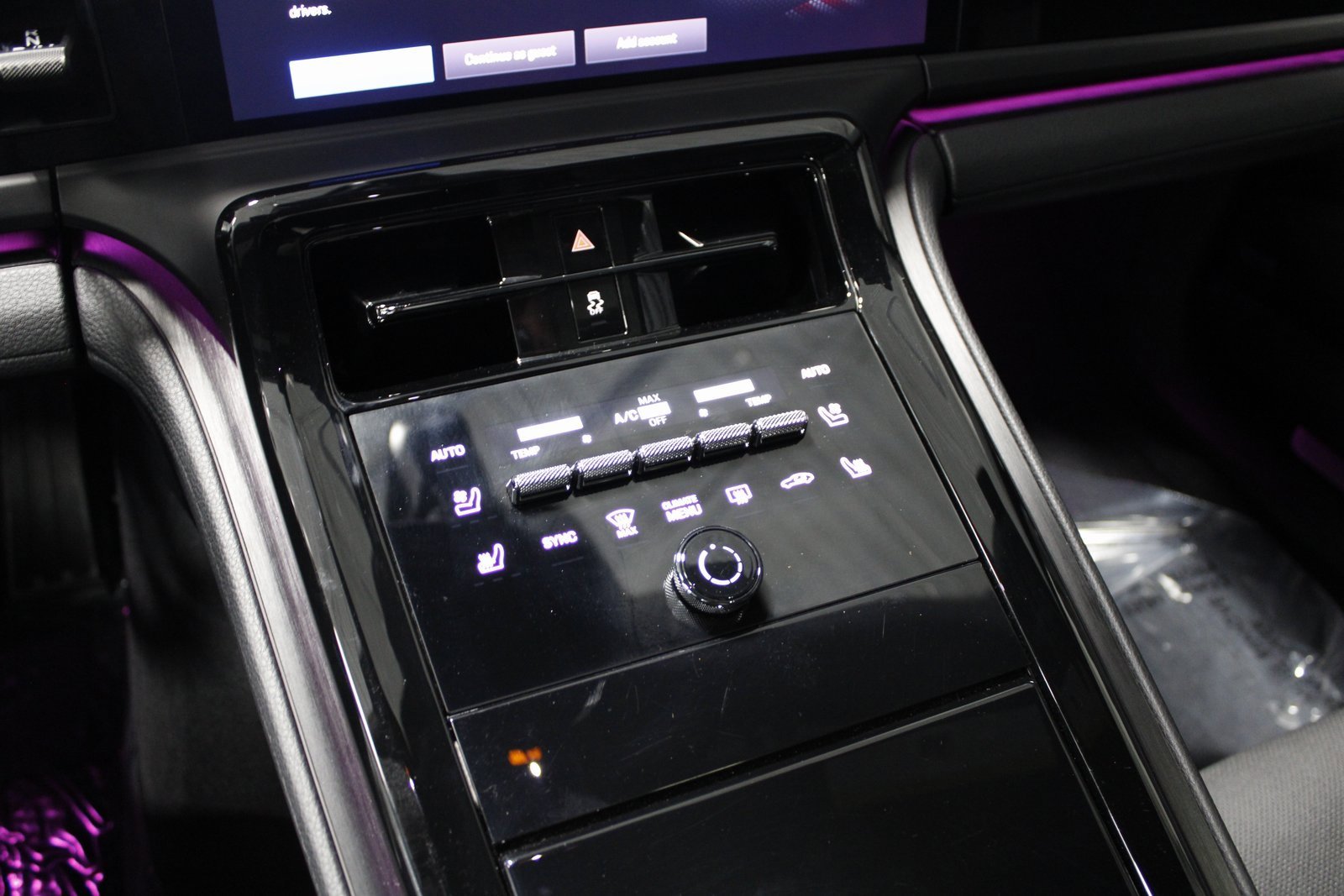 Certified 2025 Porsche Panamera 4 image 32