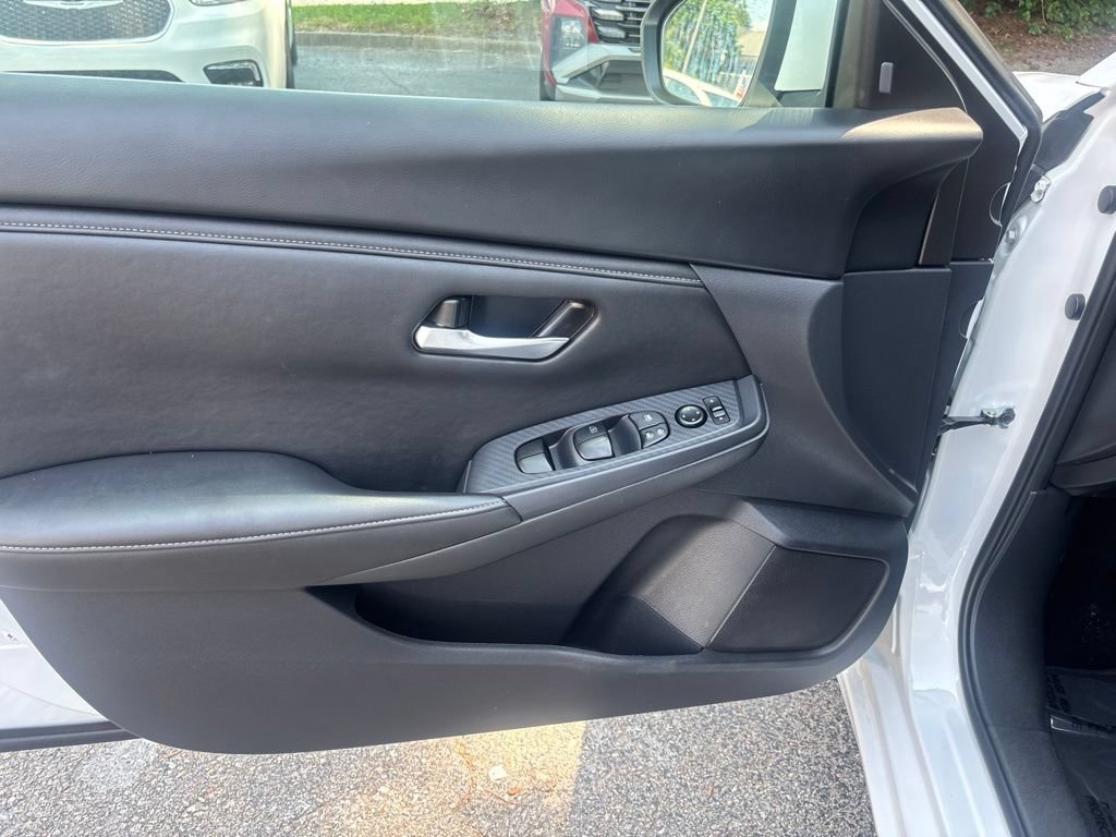 Used 2025 Nissan Sentra SV FWD image 20