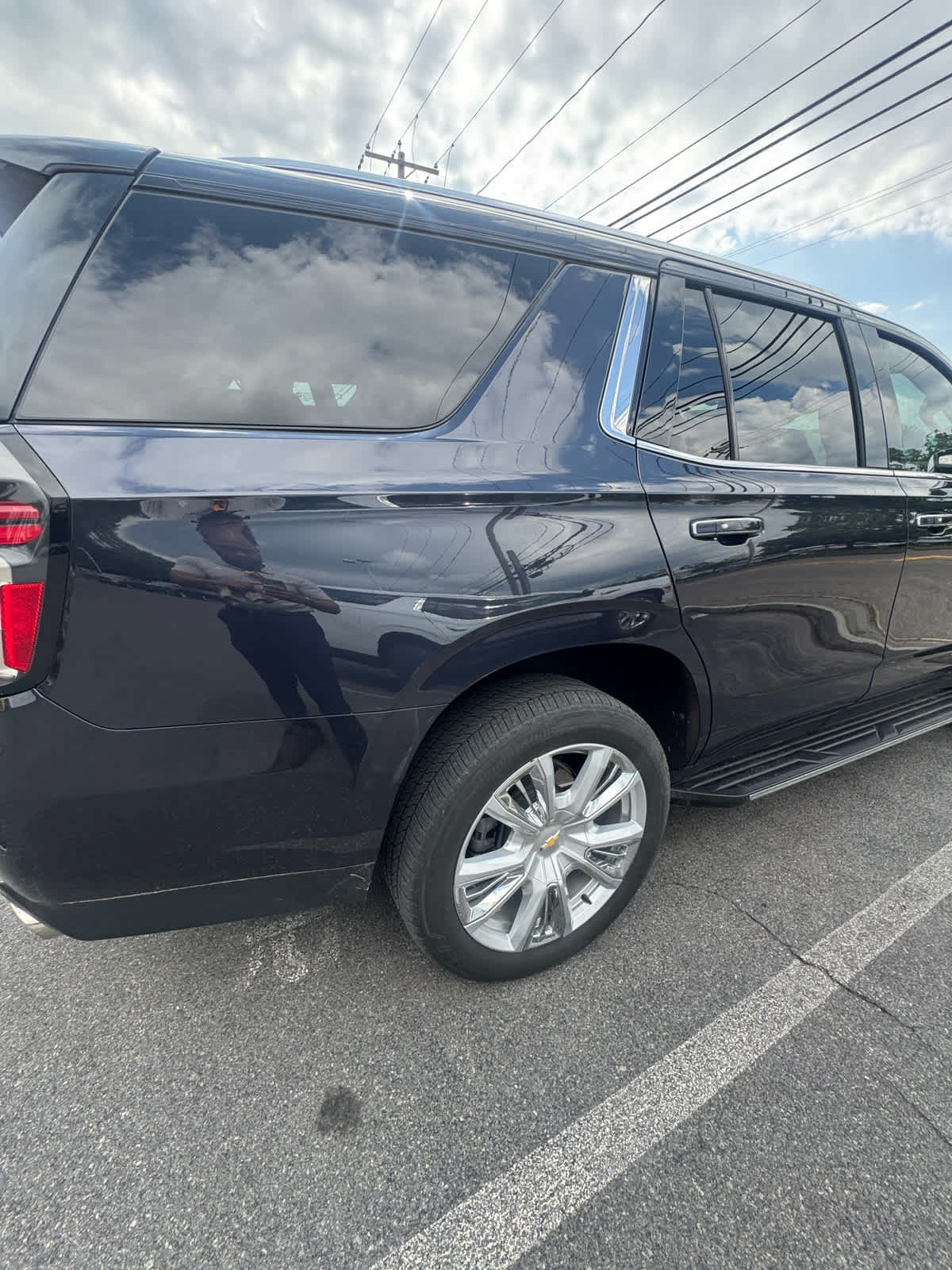 Used 2024 Chevrolet Tahoe Premier AWD/4WD image 10