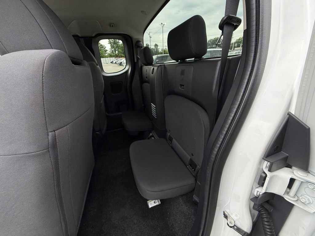 Used 2022 Nissan Frontier S RWD image 20
