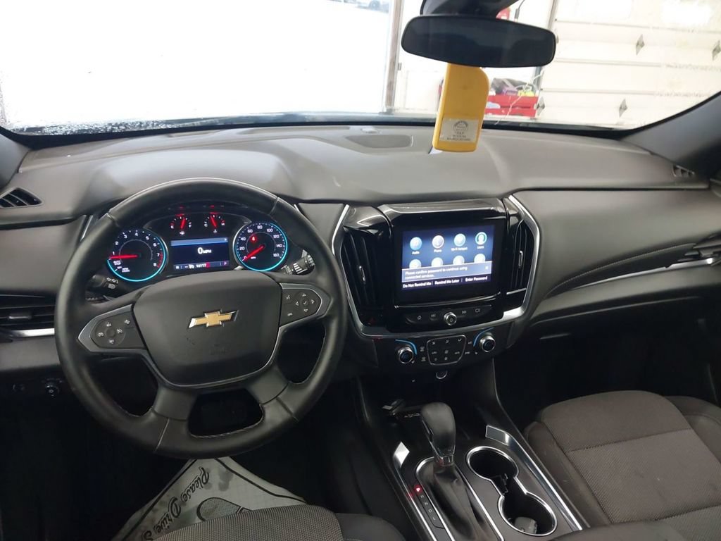Used 2023 Chevrolet Traverse LT AWD/4WD image 12