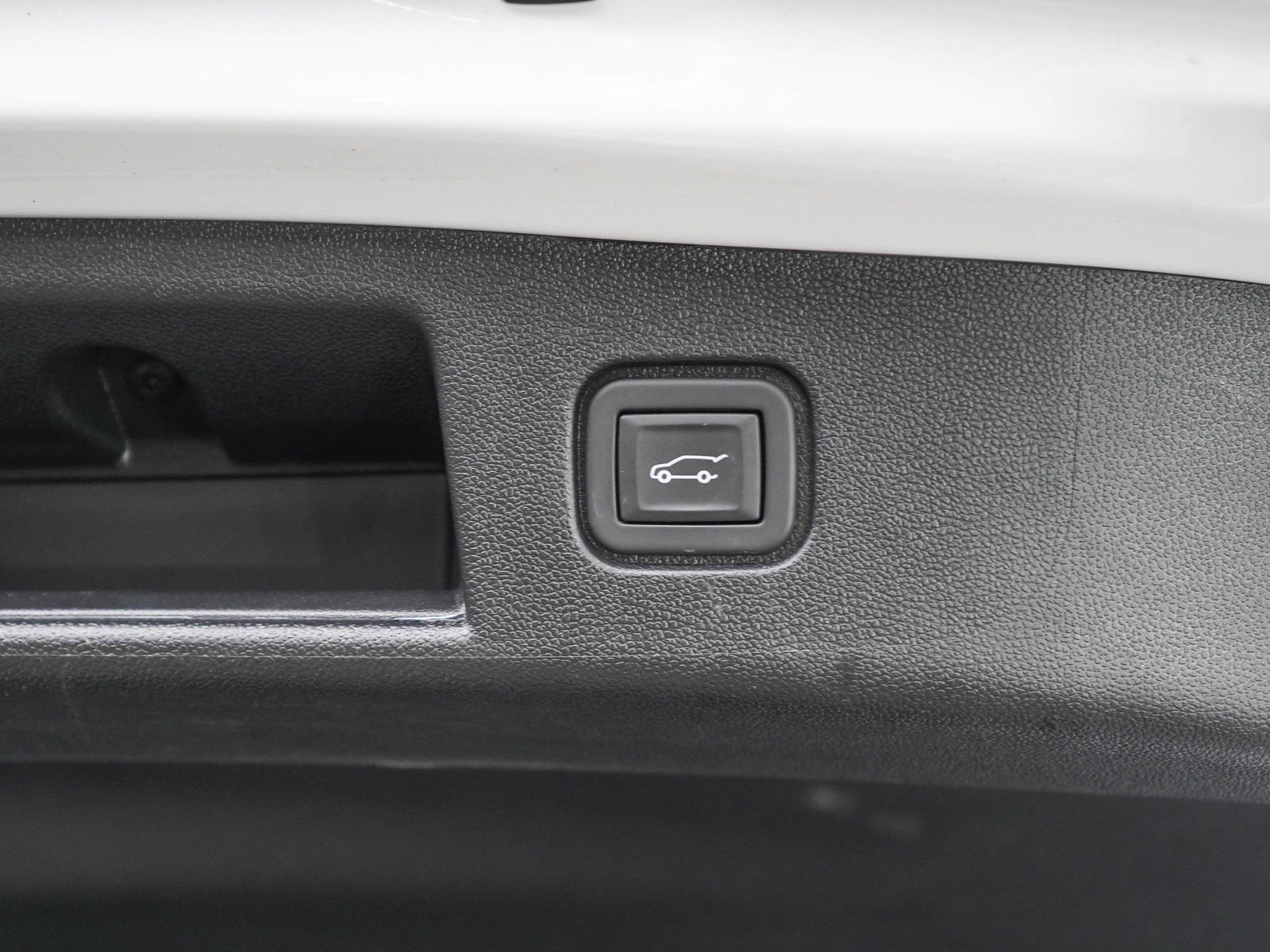Used 2024 Chevrolet Blazer EV RS AWD/4WD image 17