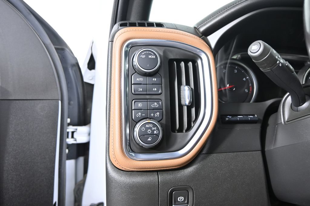 Used 2021 Chevrolet Silverado 3500 High Country w/ Snow Plow Prep/Camper Package AWD/4WD image 24