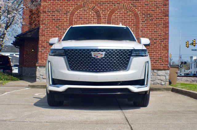 Used 2021 Cadillac Escalade Premium Luxury w/ Performance Package AWD/4WD image 2