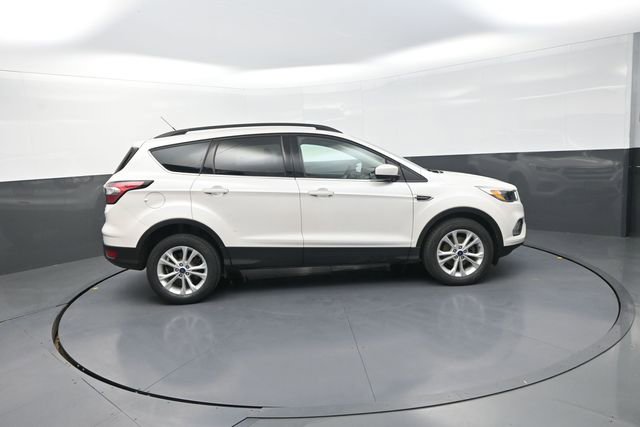 Used 2018 Ford Escape SE image 22