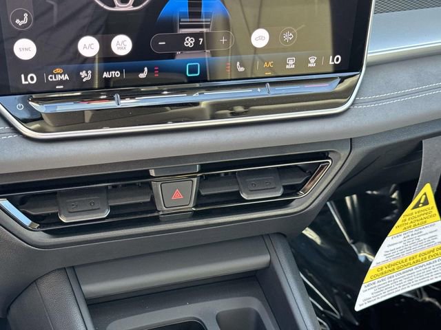New 2026 Volkswagen Tiguan SE FWD image 22