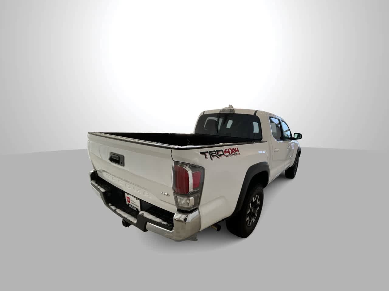 Certified 2023 Toyota Tacoma TRD Off-Road AWD/4WD image 8