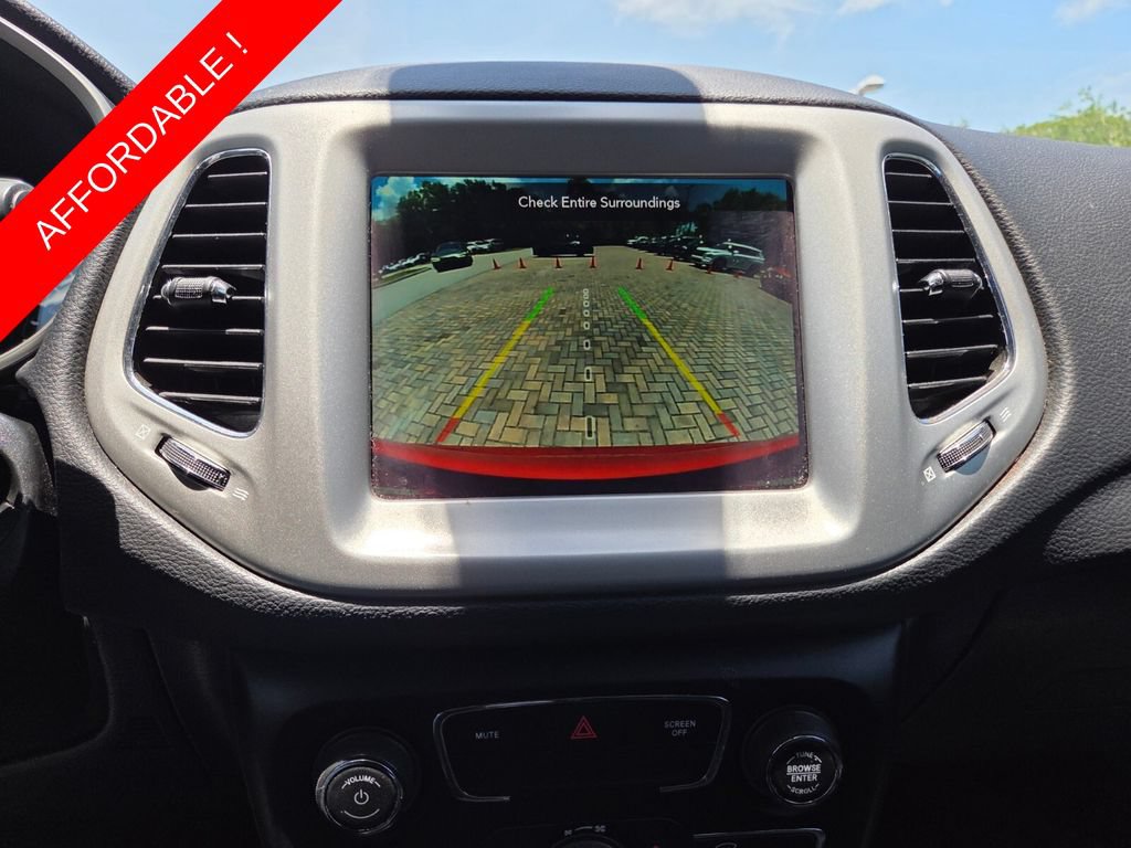 Used 2021 Jeep Compass Latitude w/ Sun and Sound Group AWD/4WD image 32