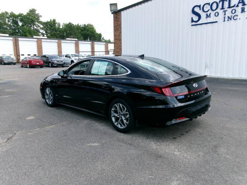 Used 2023 Hyundai Sonata SEL FWD image 8