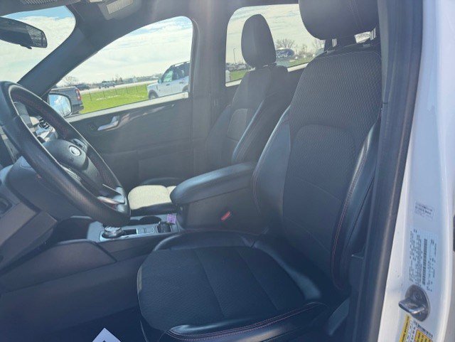 Used 2023 Ford Escape ST-Line w/ Tech Pack #1 AWD/4WD image 12