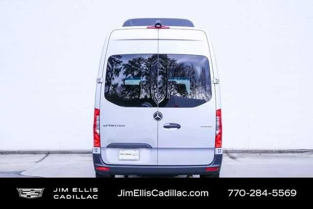 Used 2024 Mercedes-Benz Sprinter 2500 image 3