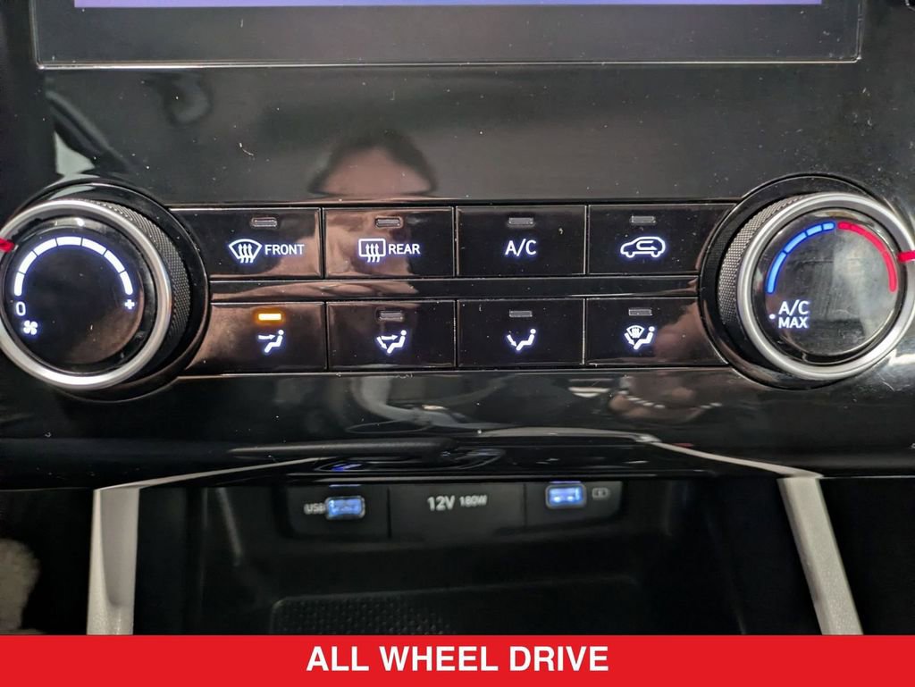 Used 2023 Hyundai Tucson SE image 25