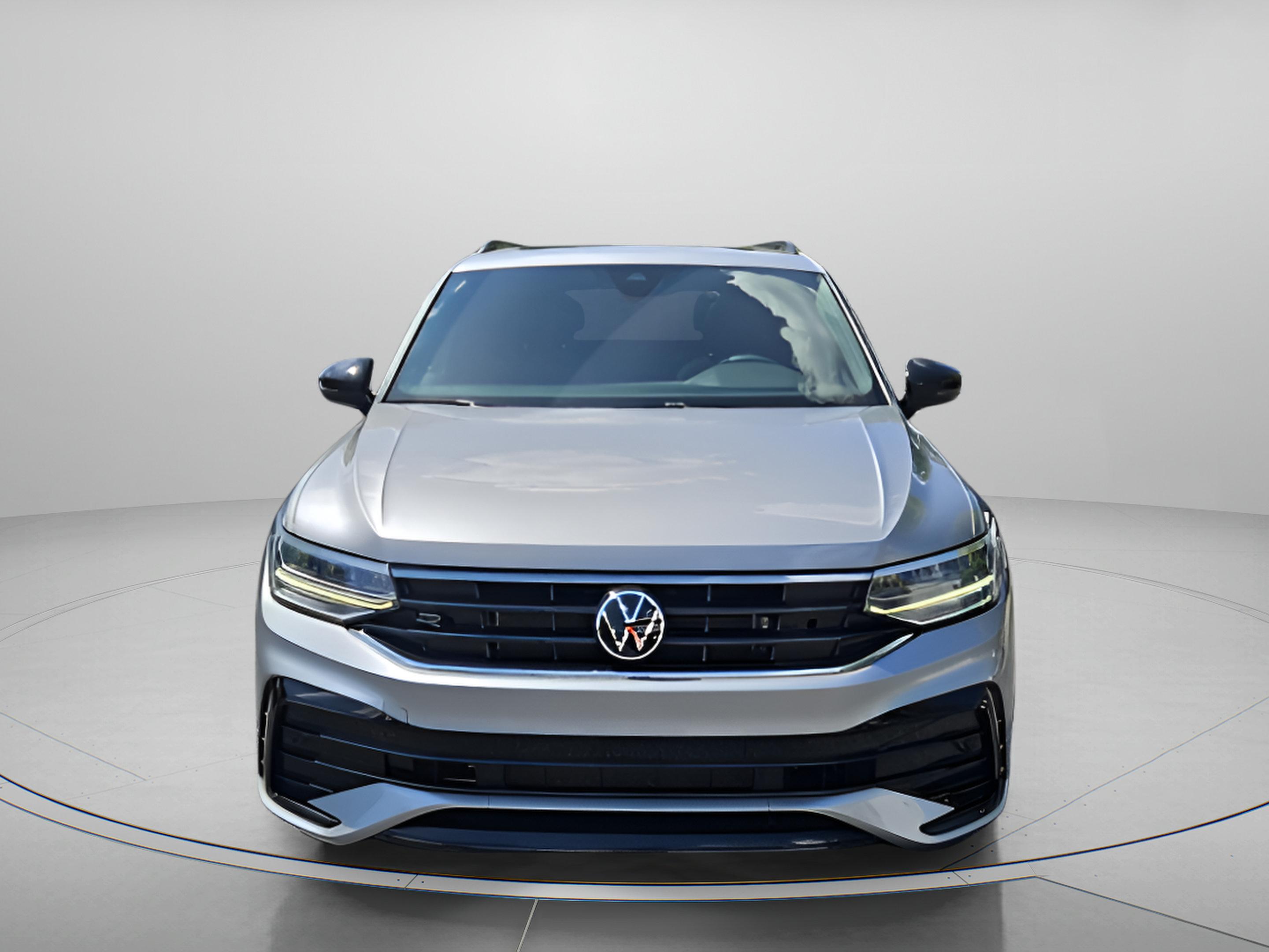 Certified 2023 Volkswagen Tiguan SE R-Line FWD image 8