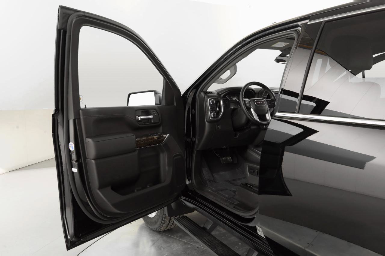 Used 2020 GMC Sierra 2500 SLE w/ Preferred Package image 12