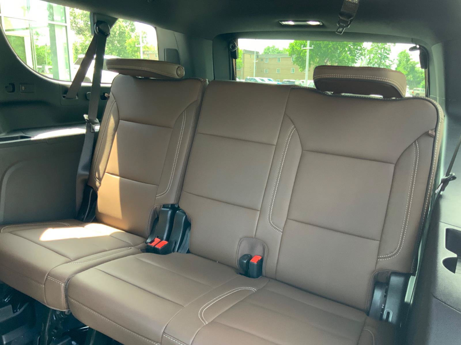 New 2026 Chevrolet Suburban High Country AWD/4WD image 13