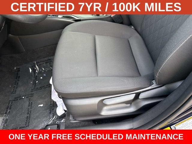 Used 2025 Toyota Corolla LE w/ Convenience Package FWD image 15