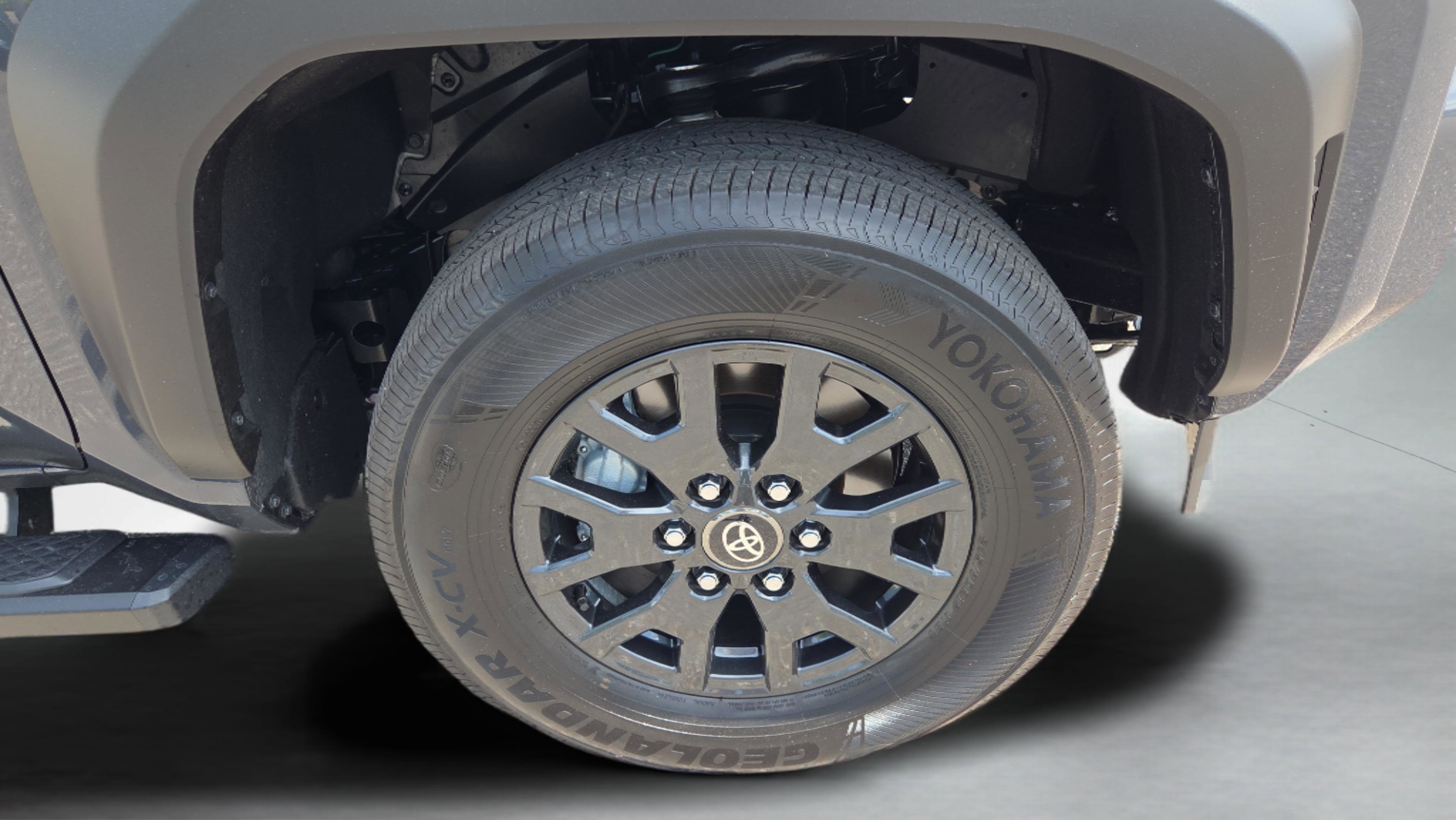 Certified 2026 Toyota 4Runner SR5 image 32