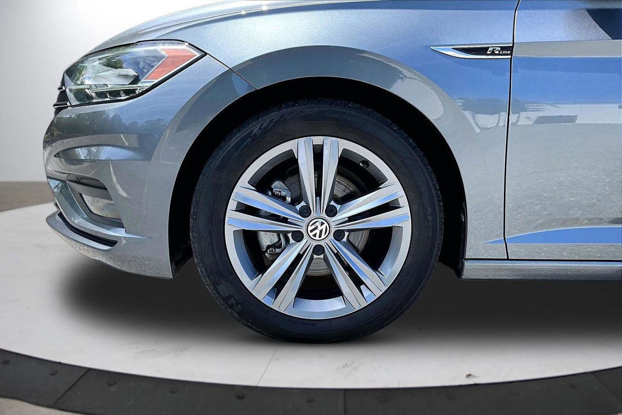 Used 2021 Volkswagen Jetta R-Line FWD image 32
